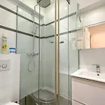 Flexliving - - Victor Hugo * Paris